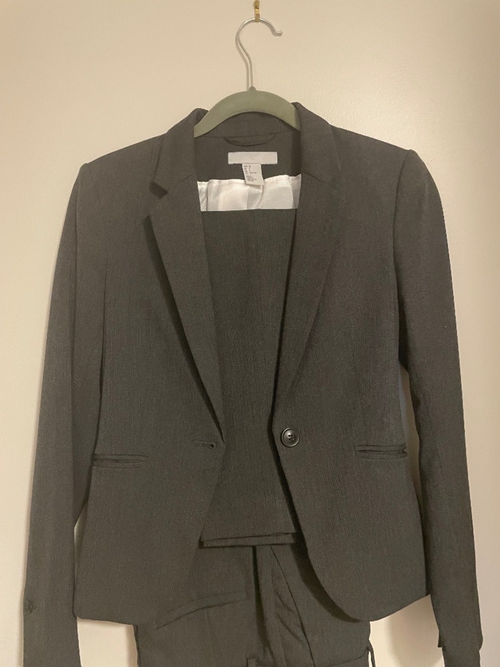 Women business pant suit size 2